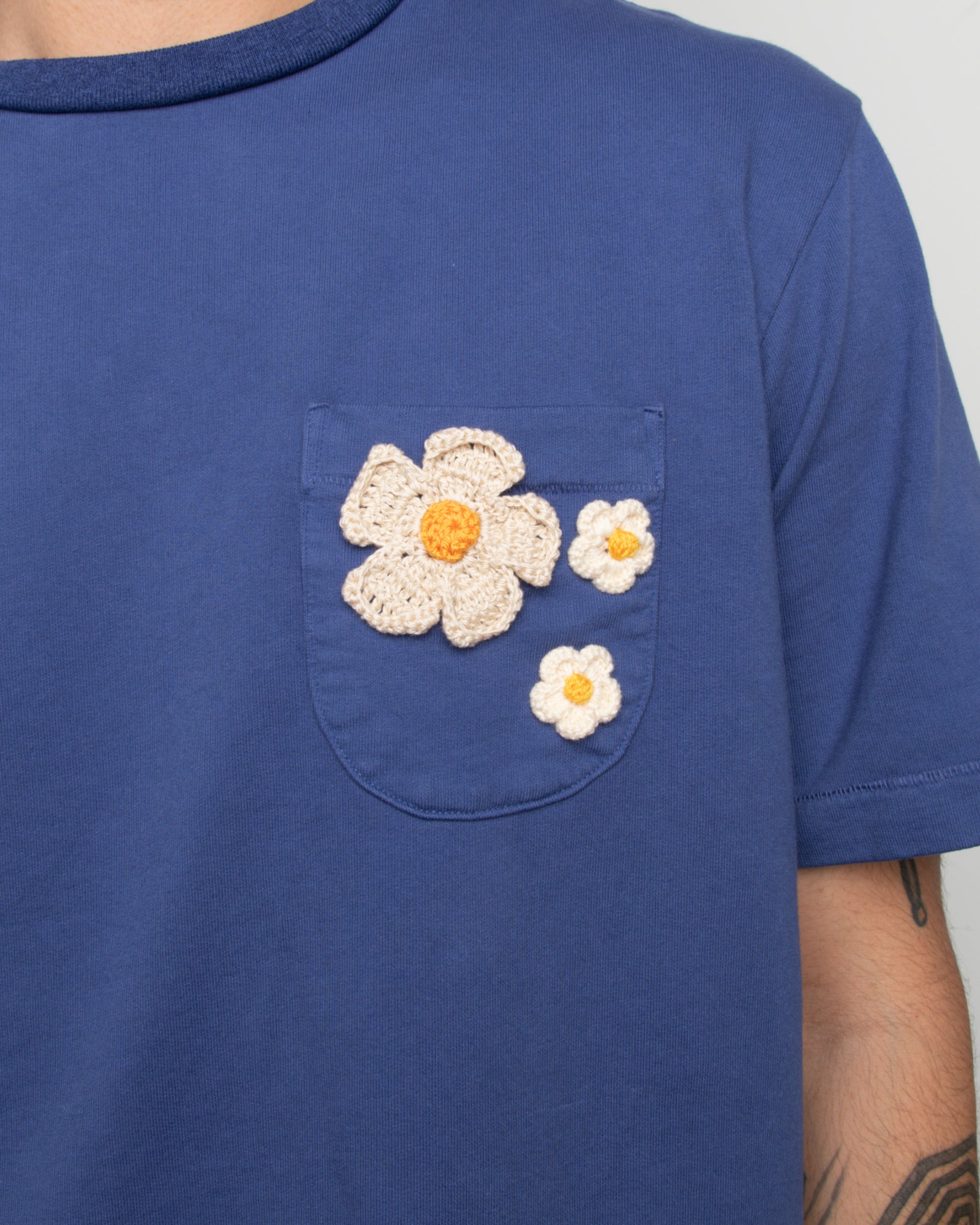 Crochet Flower Tee (3 Flower) - Navy